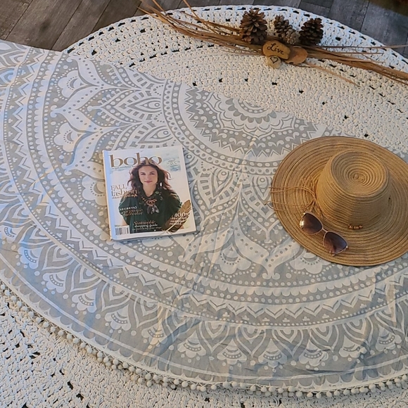 BO HO SILVER WHITE WALL ART TABLE CLOTH BEACH ROU - Picture 6 of 16